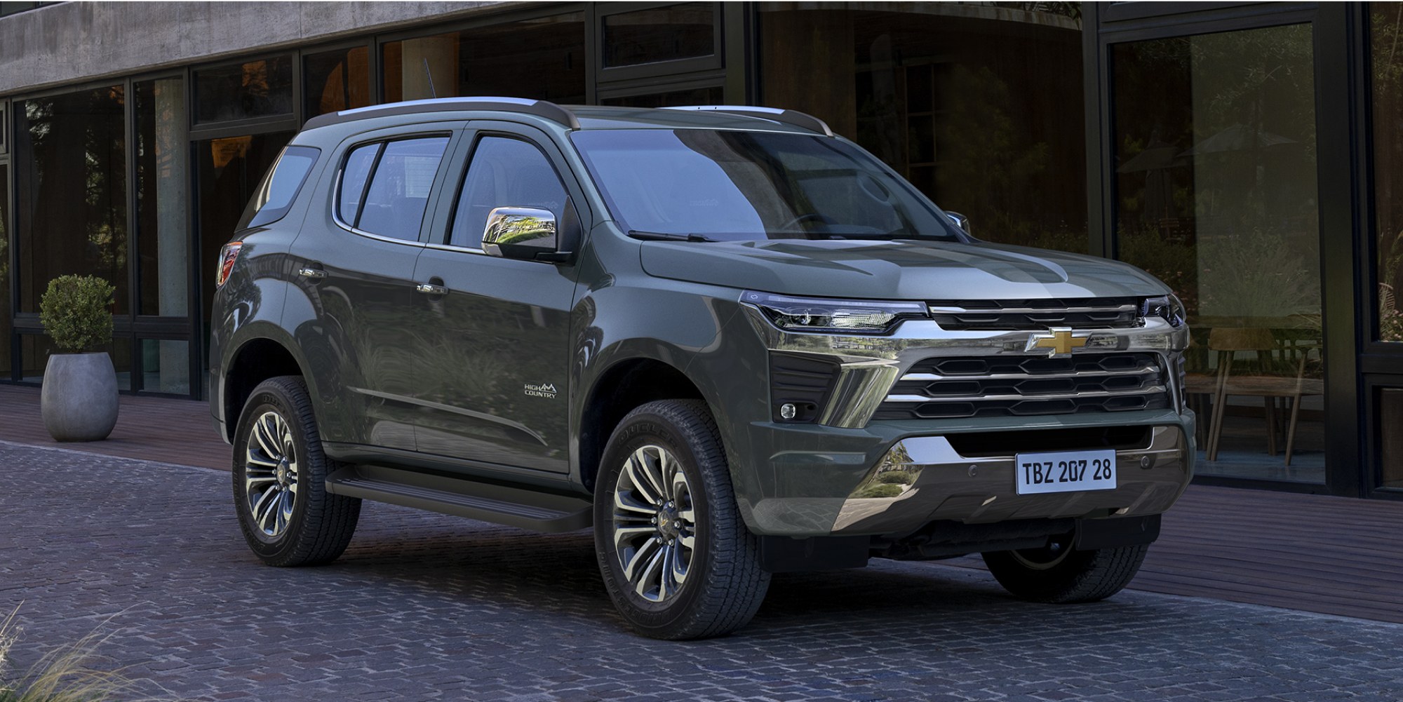 Chevrolet Trailblazer estacionada